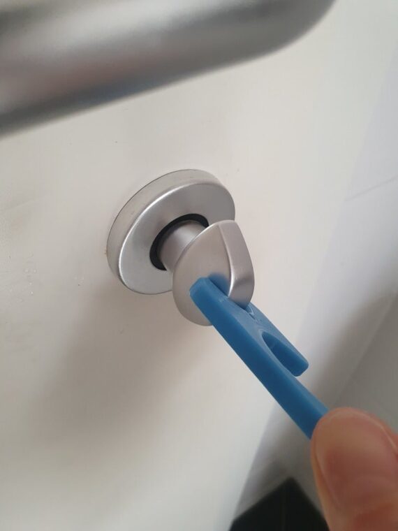 large_display_20200316_142111