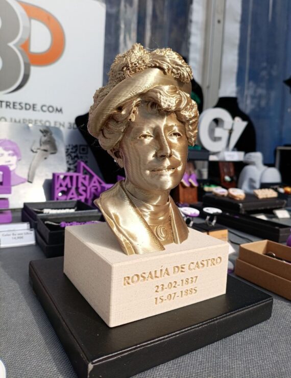 Escultura Rosalía con peana I3D